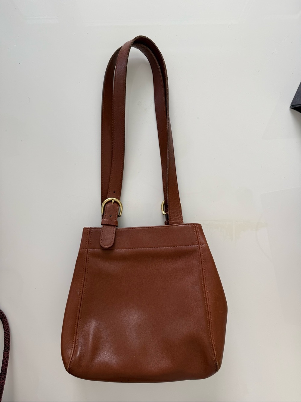 Vintage 1997 Coach Brown Leather Shoulder Bag with Gold Hardware